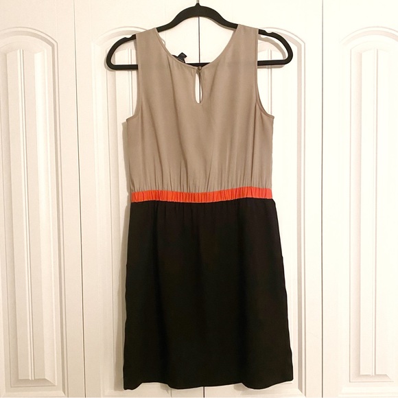 Banana Republic Factory Dress - Picture 2 of 8